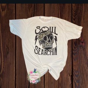 Soul searchin leopard print skull tshirt